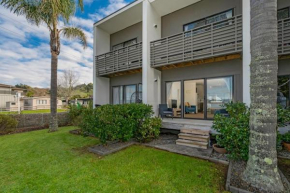 Hosts on the Coast Happy Days - Aqua Soleil, Whitianga